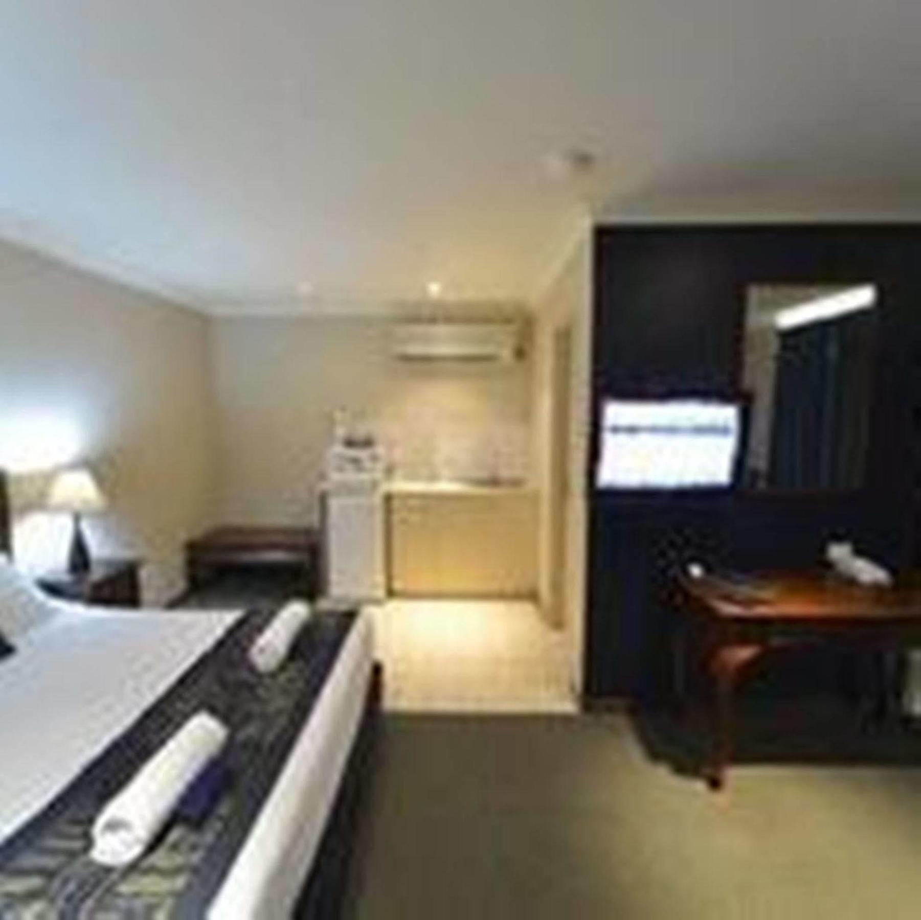 Wattle Grove Motel Perth Bagian luar foto