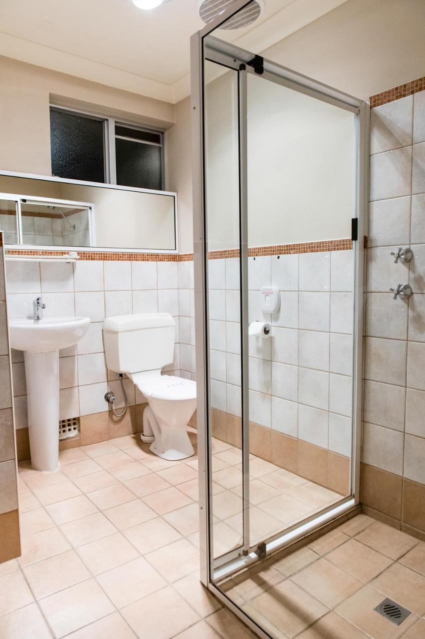 Wattle Grove Motel Perth Bagian luar foto